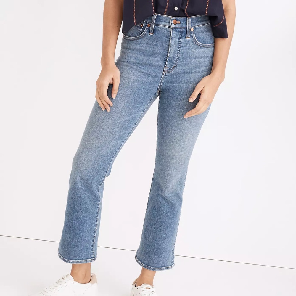 Madewell Demi-Boot Jeans in Dorrance Wash: TENCIL Denim Edition - LIKE NEW